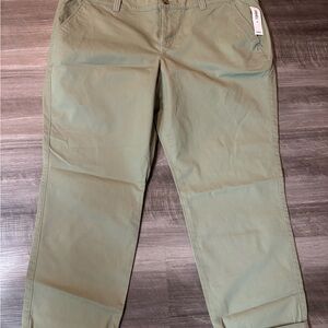 NWT Old Navy Woman’s Sage Green  The Boyfriend Chinos
